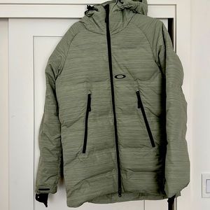 Pale sage Oakley ski jacket